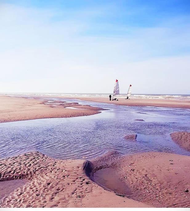Superbe Apt Cosy A 500M De La Plage Pour 4 Pers فورت ماهون بلاج المظهر الخارجي الصورة